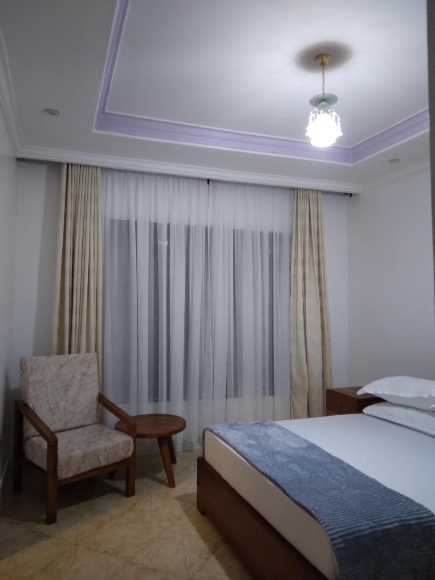 Sprunger Avenue - Tulia Homes โมชิ ภายนอก รูปภาพ